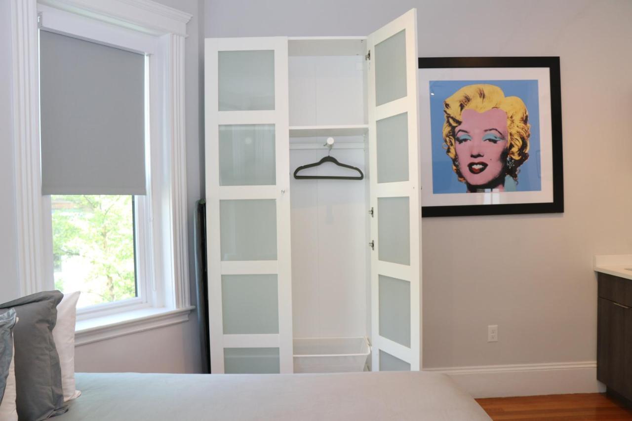 A Stylish Stay W/ A Queen Bed, Heated Floors.. #24 Brookline Exterior photo