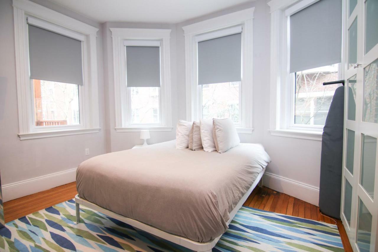 A Stylish Stay W/ A Queen Bed, Heated Floors.. #24 Brookline Exterior photo